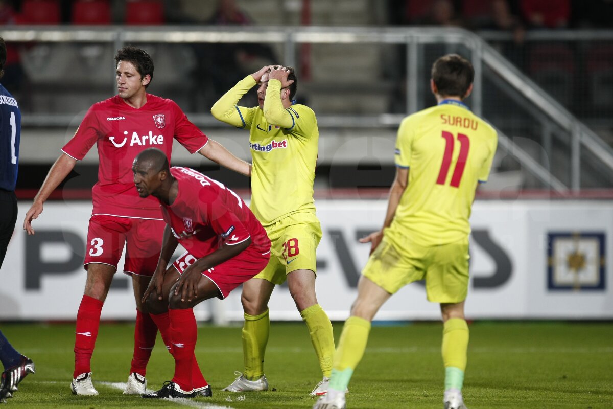 FOTO Top 10 poze din "dubla" Steaua - Twente » Fanii olandezi au impresionat prin coregrafie