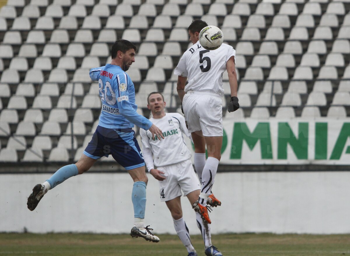 Sportul - Chiajna 2-2 » "Studenţii" au fost "curăţaţi" de gafa portarului Popescu