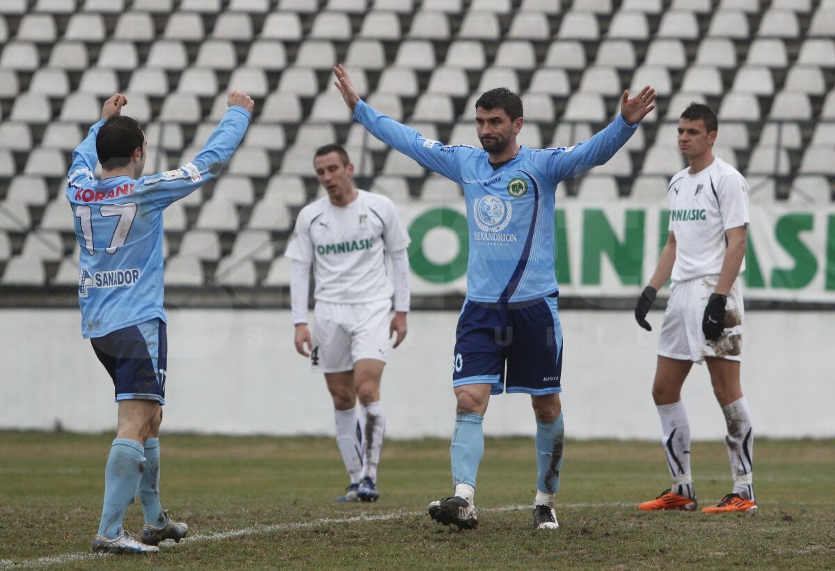 Sportul - Chiajna 2-2 » "Studenţii" au fost "curăţaţi" de gafa portarului Popescu