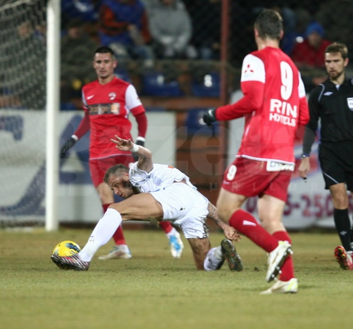 "Cîinii" intră în pauza de iarnă în postura de lideri » Tg. Mureş - Dinamo 0-1