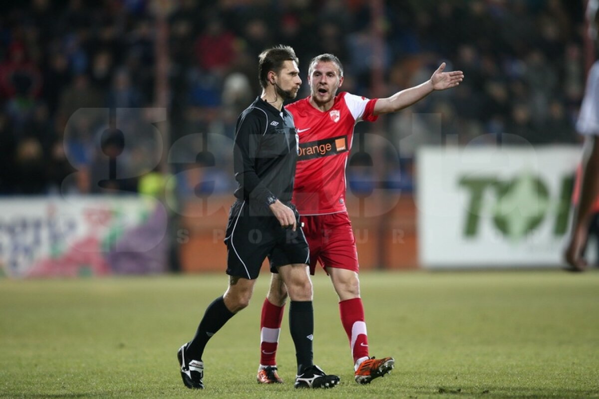 "Cîinii" intră în pauza de iarnă în postura de lideri » Tg. Mureş - Dinamo 0-1