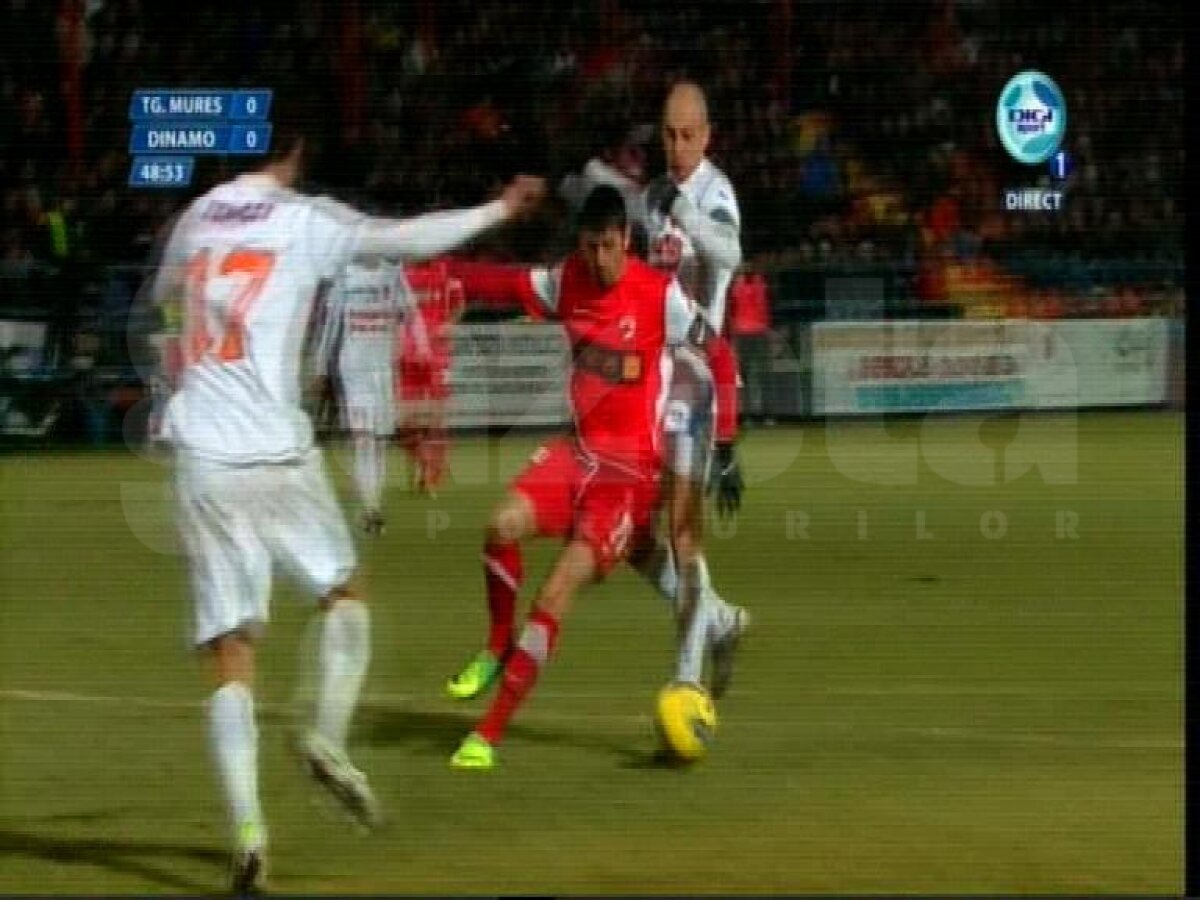 FOTO » Dinamo a deschis scorul la Tg. Mureş din penalty. Ţi se pare 11 metri?