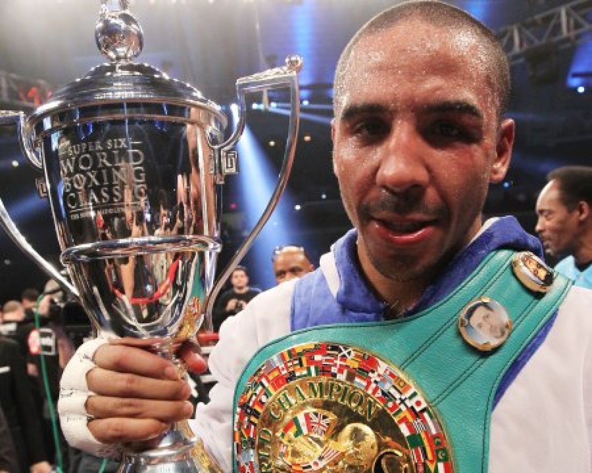 liveTEXT şi FOTO » Victorie fără istoric » Andre Ward este regele turneului SuperSix