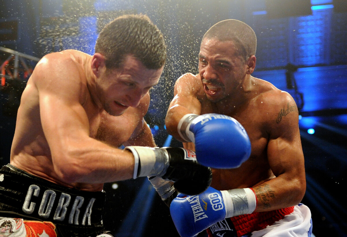 liveTEXT şi FOTO » Victorie fără istoric » Andre Ward este regele turneului SuperSix