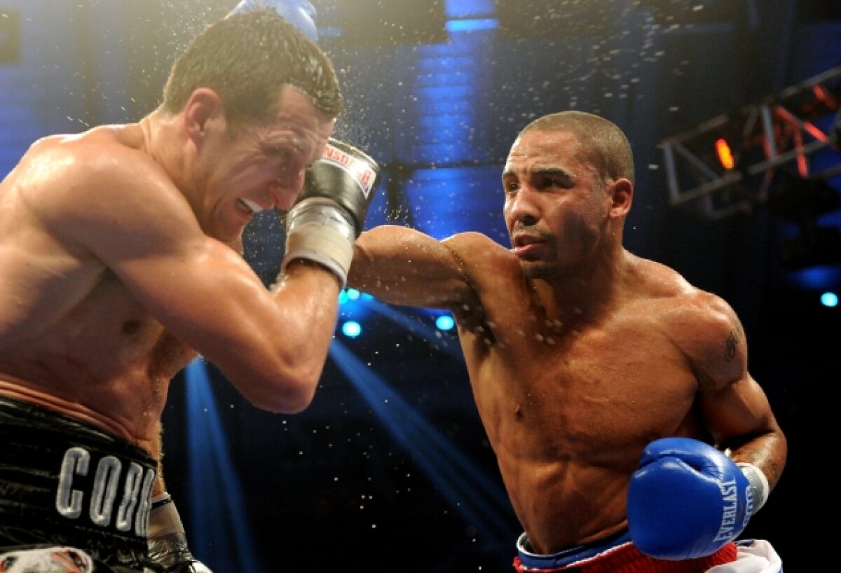 liveTEXT şi FOTO » Victorie fără istoric » Andre Ward este regele turneului SuperSix