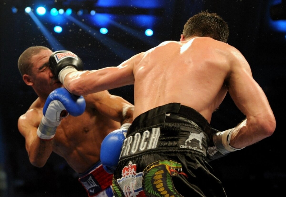 liveTEXT şi FOTO » Victorie fără istoric » Andre Ward este regele turneului SuperSix