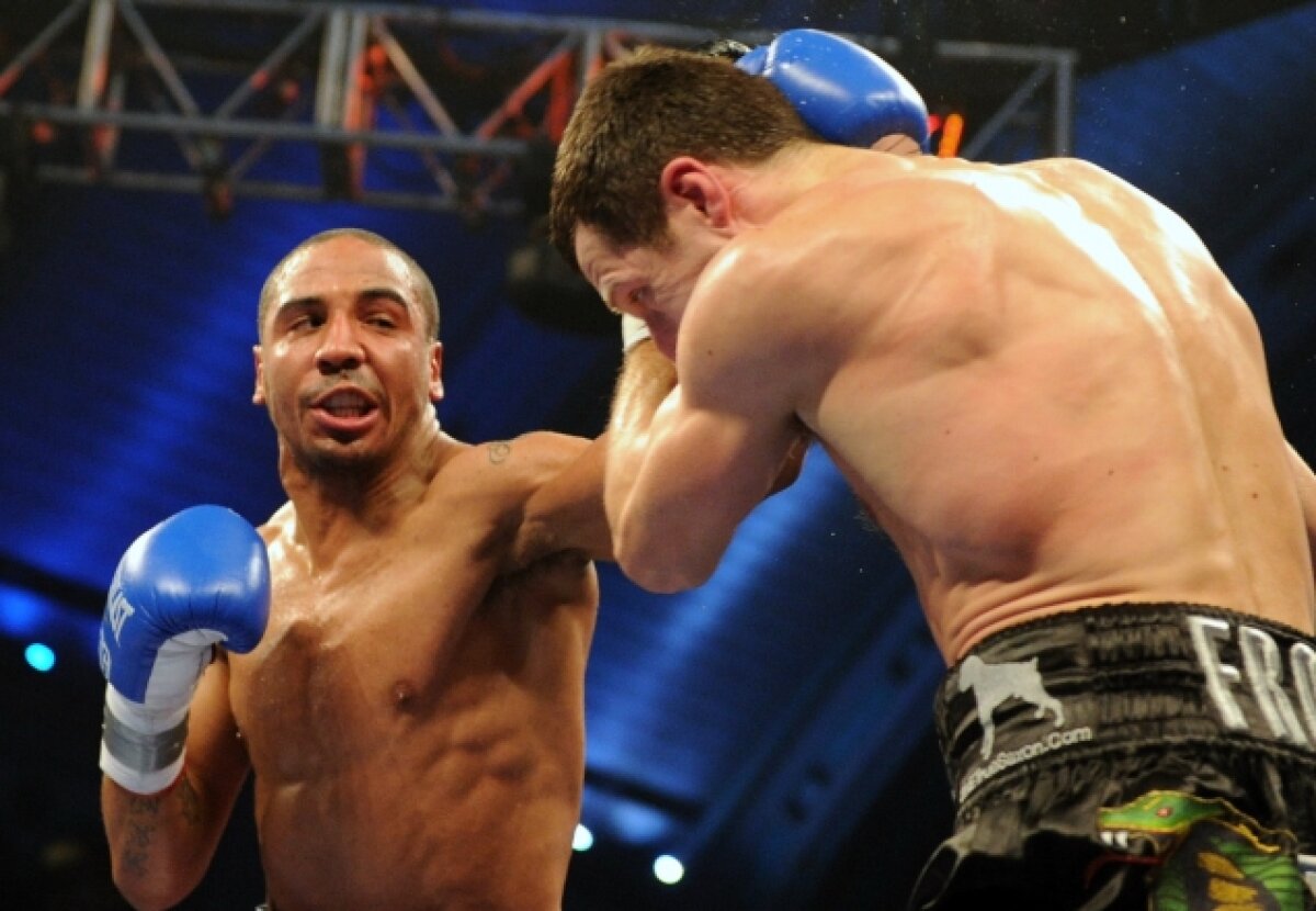 liveTEXT şi FOTO » Victorie fără istoric » Andre Ward este regele turneului SuperSix