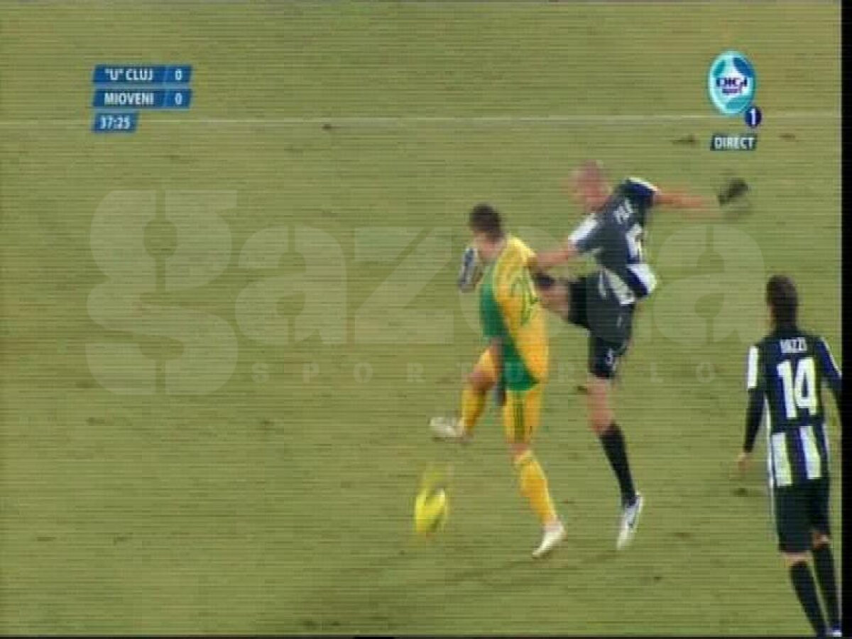 FOTO » Două minute de COŞMAR pentru U Cluj! Eliminare, apoi gol STUPID primit de ardeleni