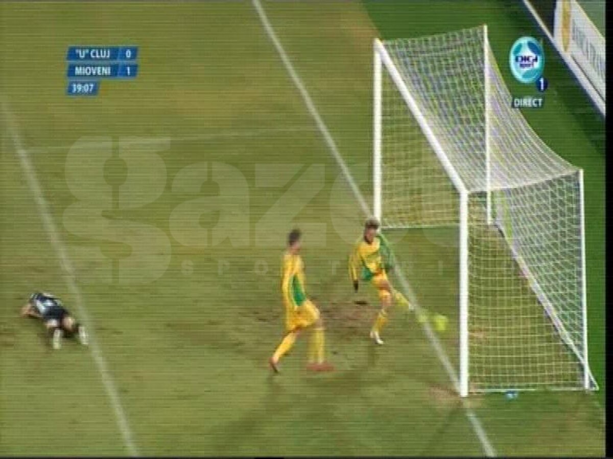 FOTO » Două minute de COŞMAR pentru U Cluj! Eliminare, apoi gol STUPID primit de ardeleni