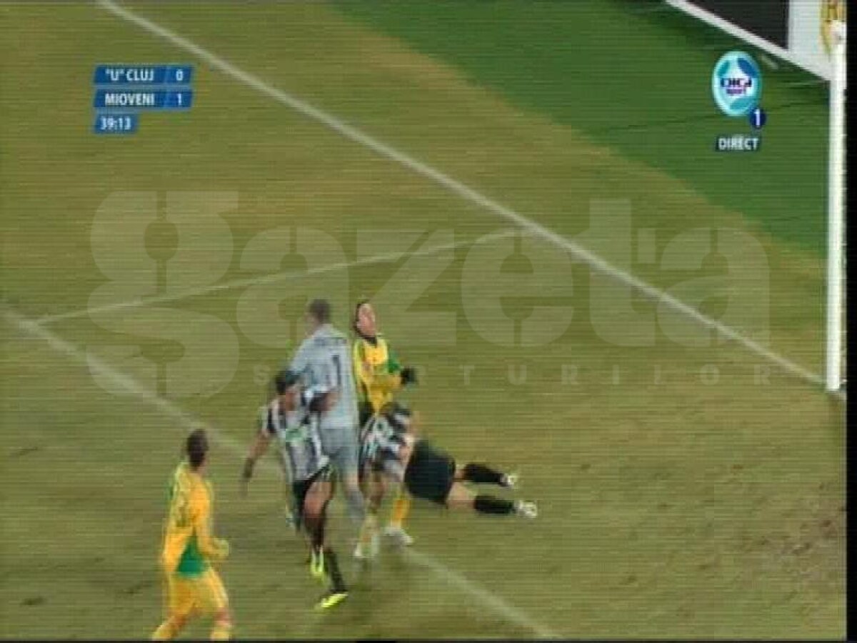 FOTO » Două minute de COŞMAR pentru U Cluj! Eliminare, apoi gol STUPID primit de ardeleni