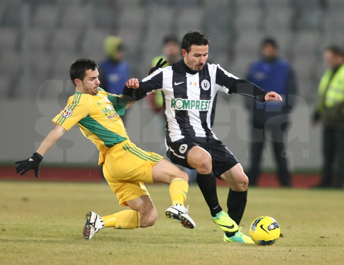 FOTO » "U" Cluj - CS Mioveni 2-2, după un meci cu trei eliminări