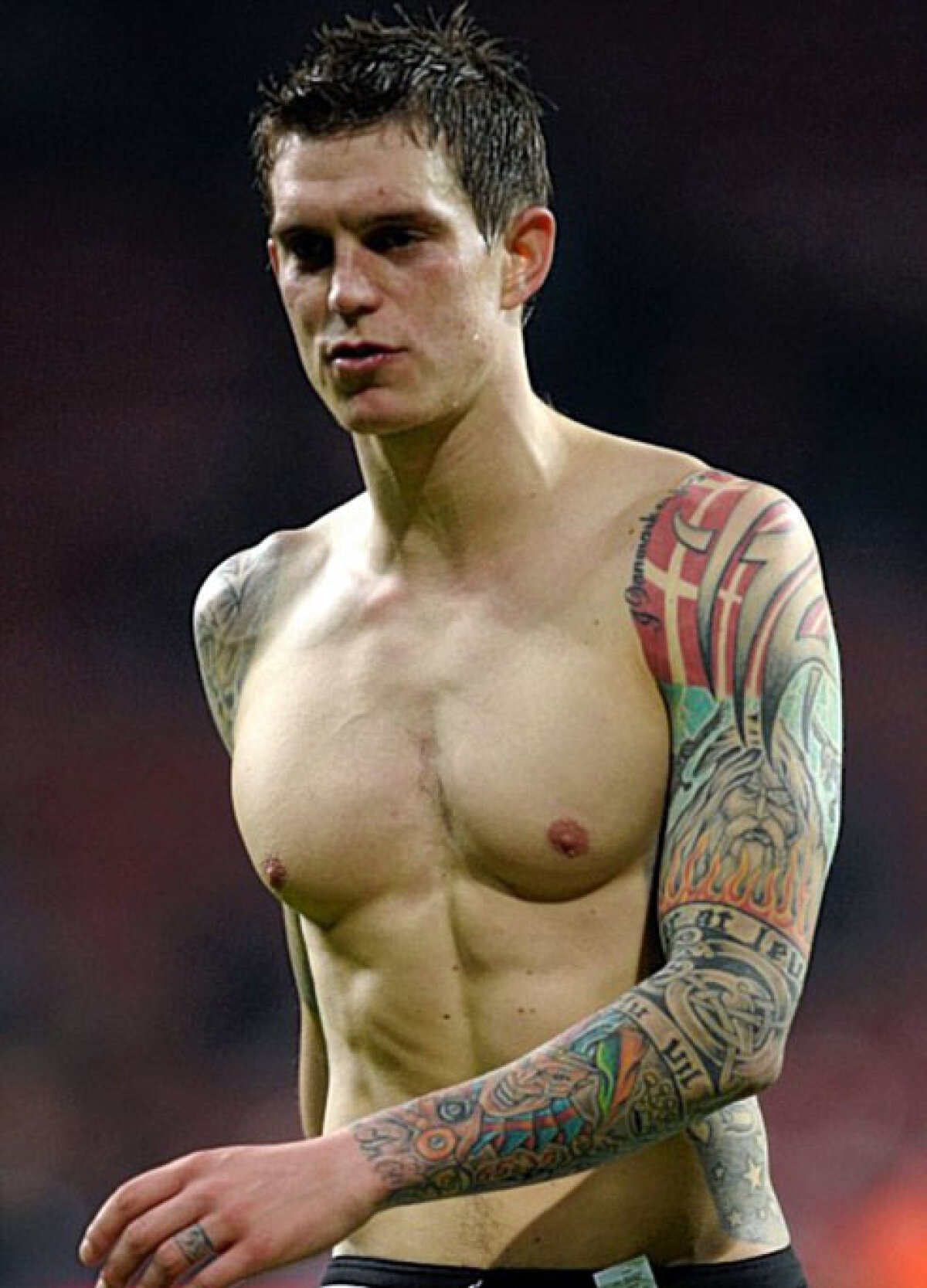 GALERIE FOTO Oglindă-oglinjoară, cine este cel mai tatuat fotbalist din lume?