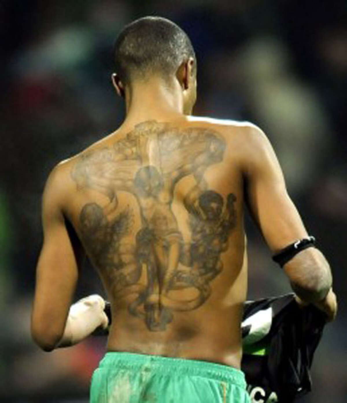 GALERIE FOTO Oglindă-oglinjoară, cine este cel mai tatuat fotbalist din lume?