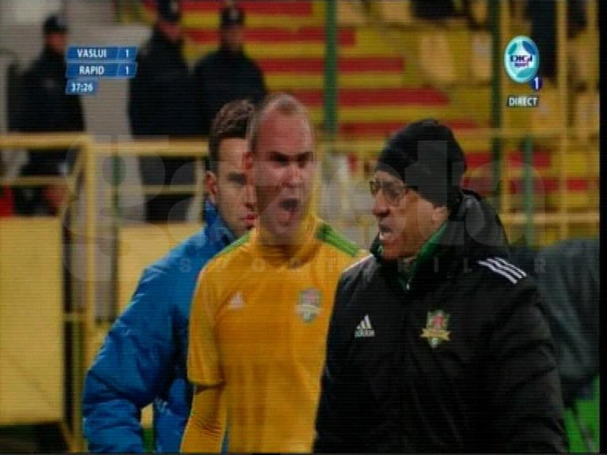 FOTO » Pavlovici a luat "roşu" direct pentru talpă, apoi s-a certat cu Hizo. Deac a fost eliminat şi el