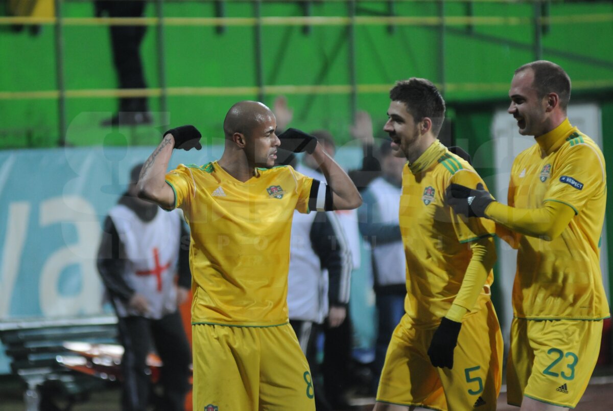 FOTO Rapid învinge Vasluiul acasă cu 3-2 şi e la 3 puncte de liderul Dinamo