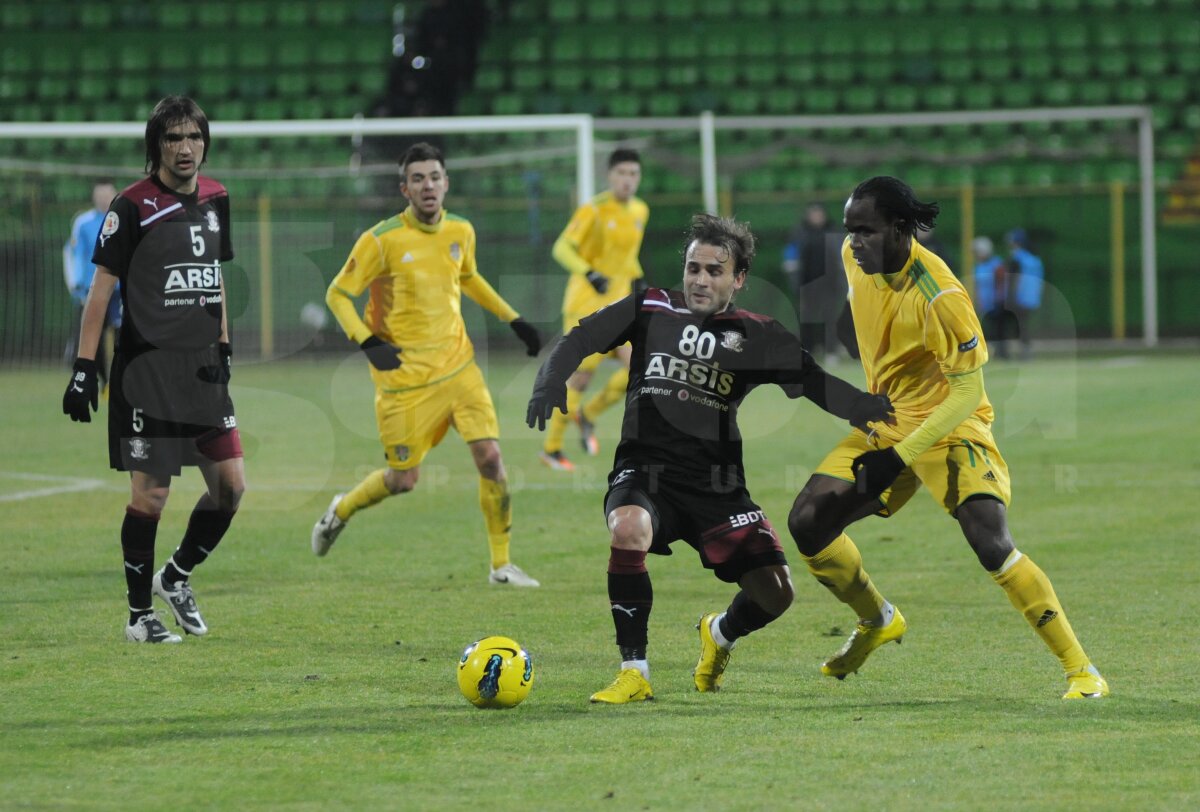 FOTO Rapid învinge Vasluiul acasă cu 3-2 şi e la 3 puncte de liderul Dinamo