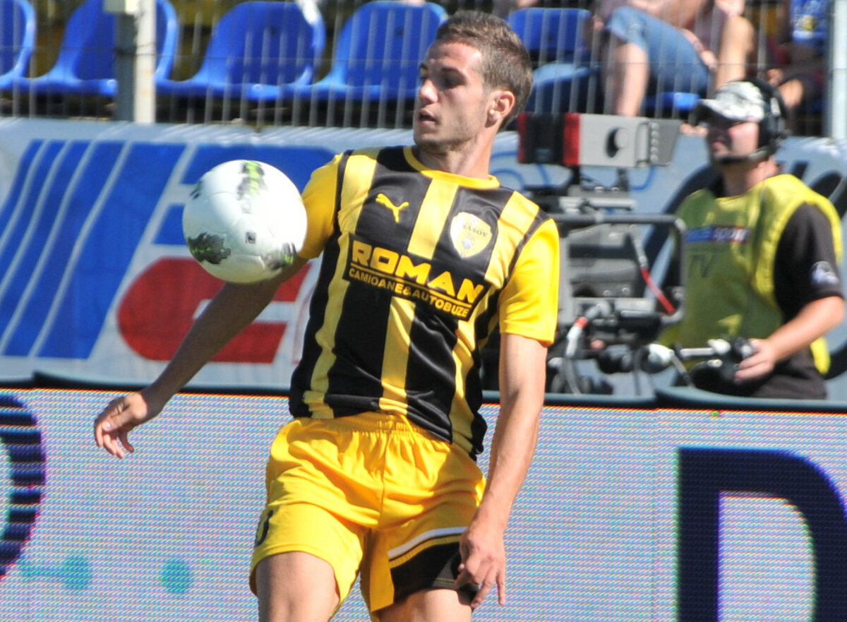 Chipciu a semnat cu Steaua pe 5 ani! » "Sînt mîndru că am jucat la Braşov, dar sper să-mi fac datoria la noul club"