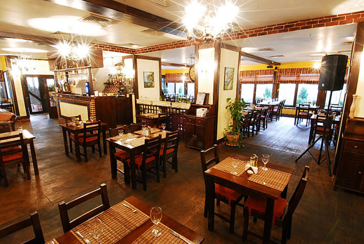 GALERIE FOTO! Ofertele restaurantelor de lux din Capitală de Revelion 2012