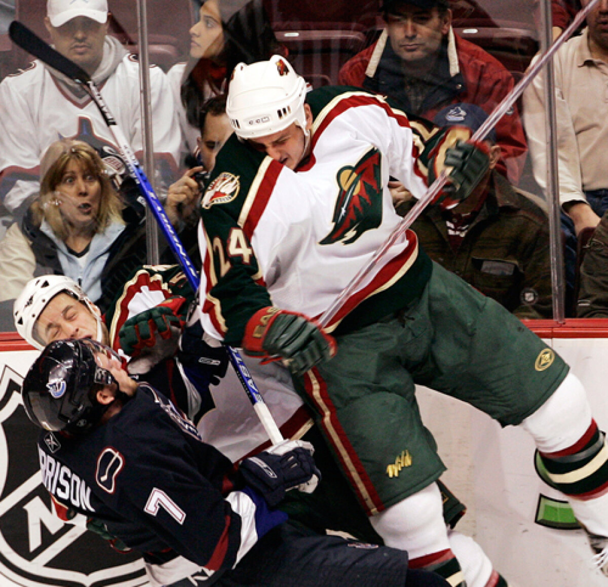 Special GSP » Ce este în creierul unui bătăuş? Pumnul care face legea: NY Times a analizat cazul șocant al lui Derek Boogaard