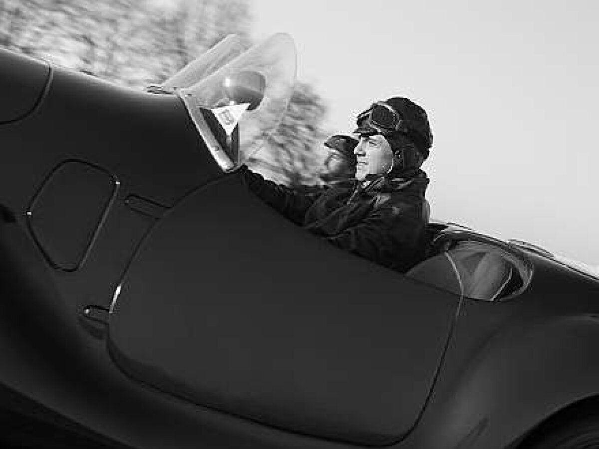 FOTO Alonso şi Massa au condus două modele Ferrari din anii '40