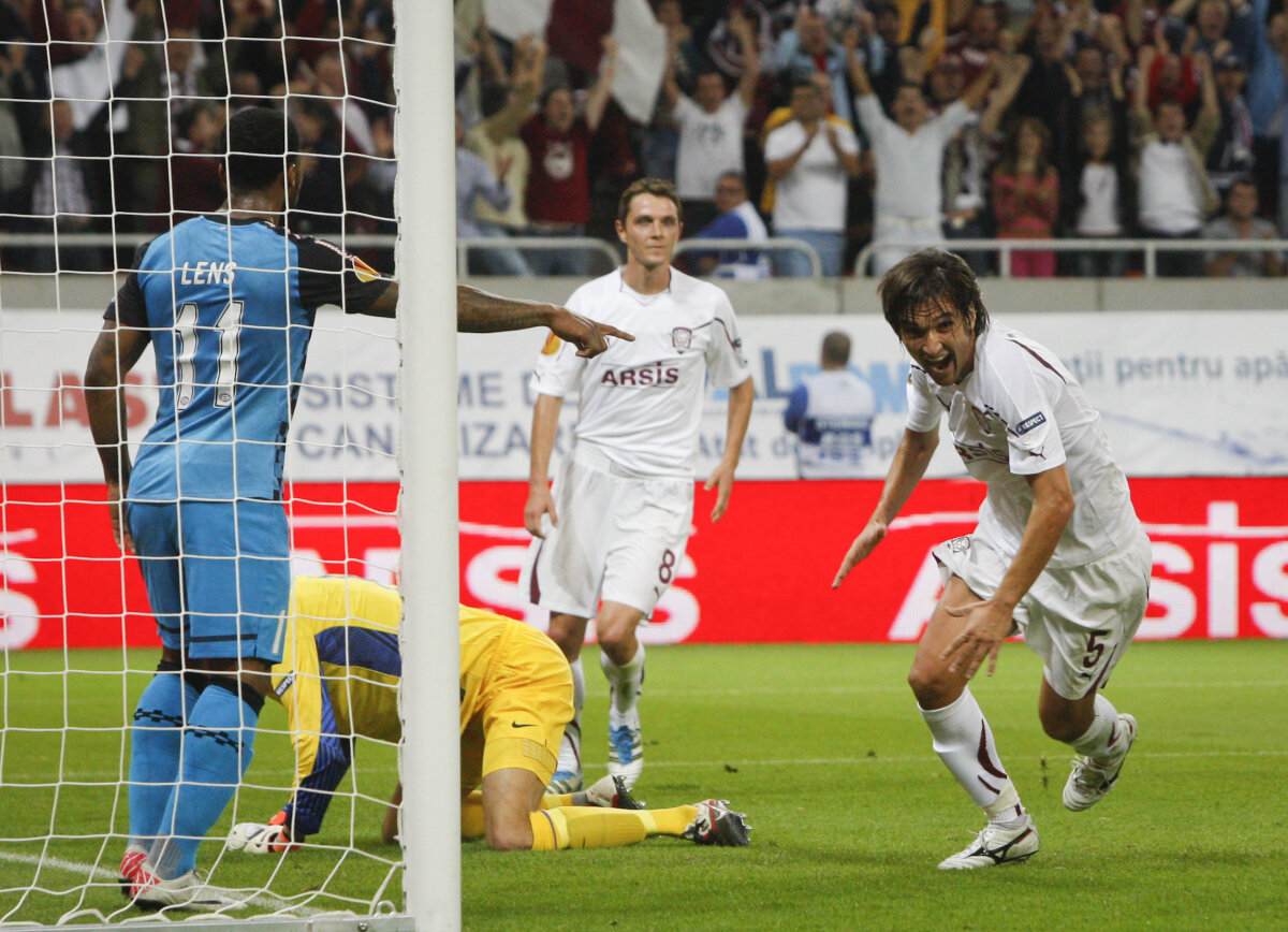 Crăciunul cu Dan Alexa! Cîteva dezvăluiri din cariera "Chirurgului"