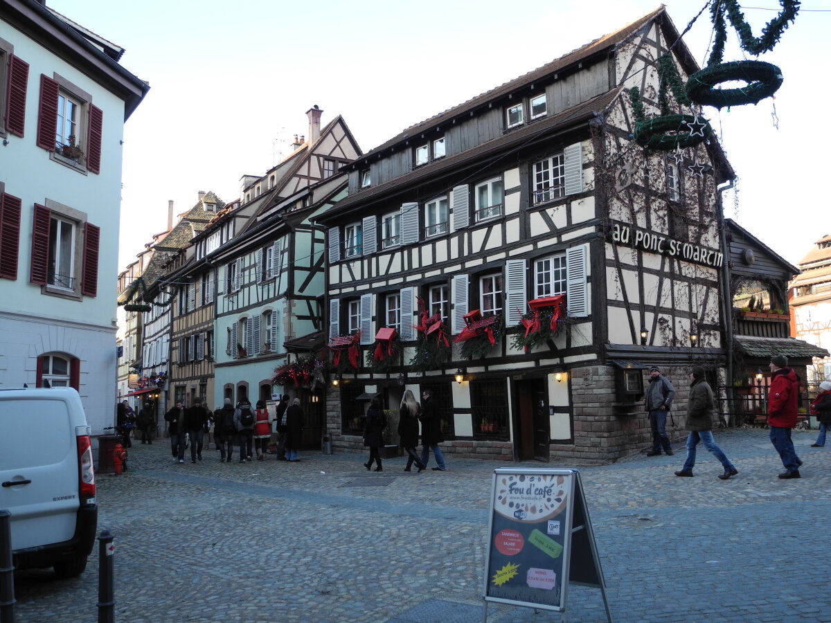 Cristian Geambaşu a întîlnit la Strasbourg un erou uitat: Mihai Bucos, OMUL CARE BĂTEA FRANŢA