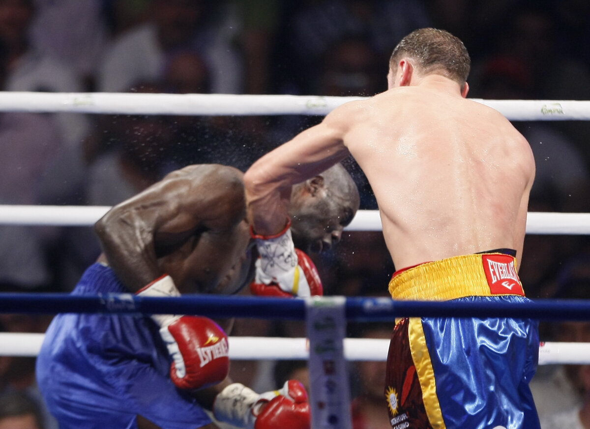 SUPERGALERIE FOTO Imaginile anului 2011: tehnică, viteză, contact