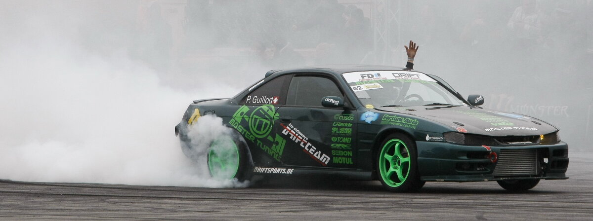 SUPERGALERIE FOTO Imaginile anului 2011: tehnică, viteză, contact