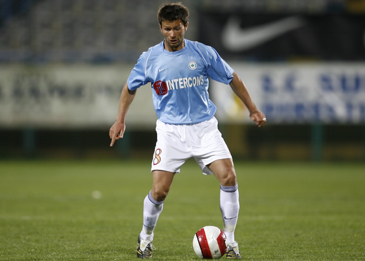 INTERVIU EXCLUSIV » Citeşte povestea unui fotbalist păcălit în România, dar ajuns idol în Anglia