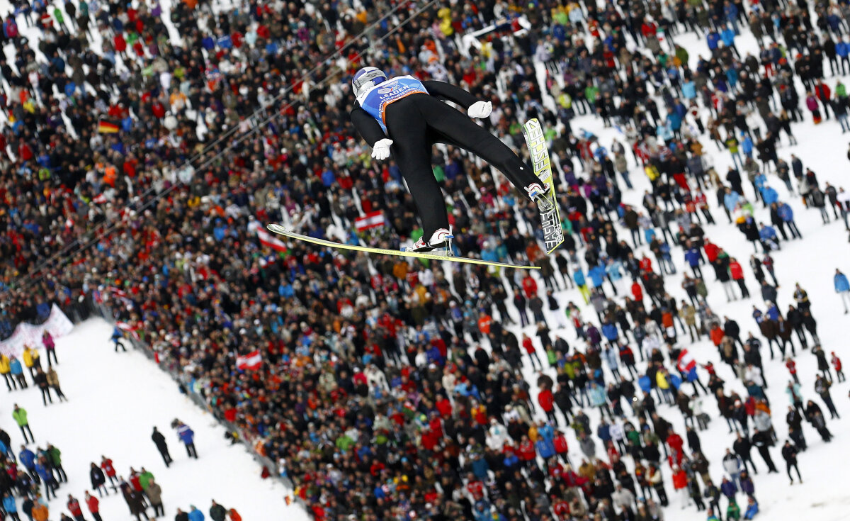 FOTO// Cifrele fericirii pentru Schlieri » 4 sărituri, 2 victorii, 1 record