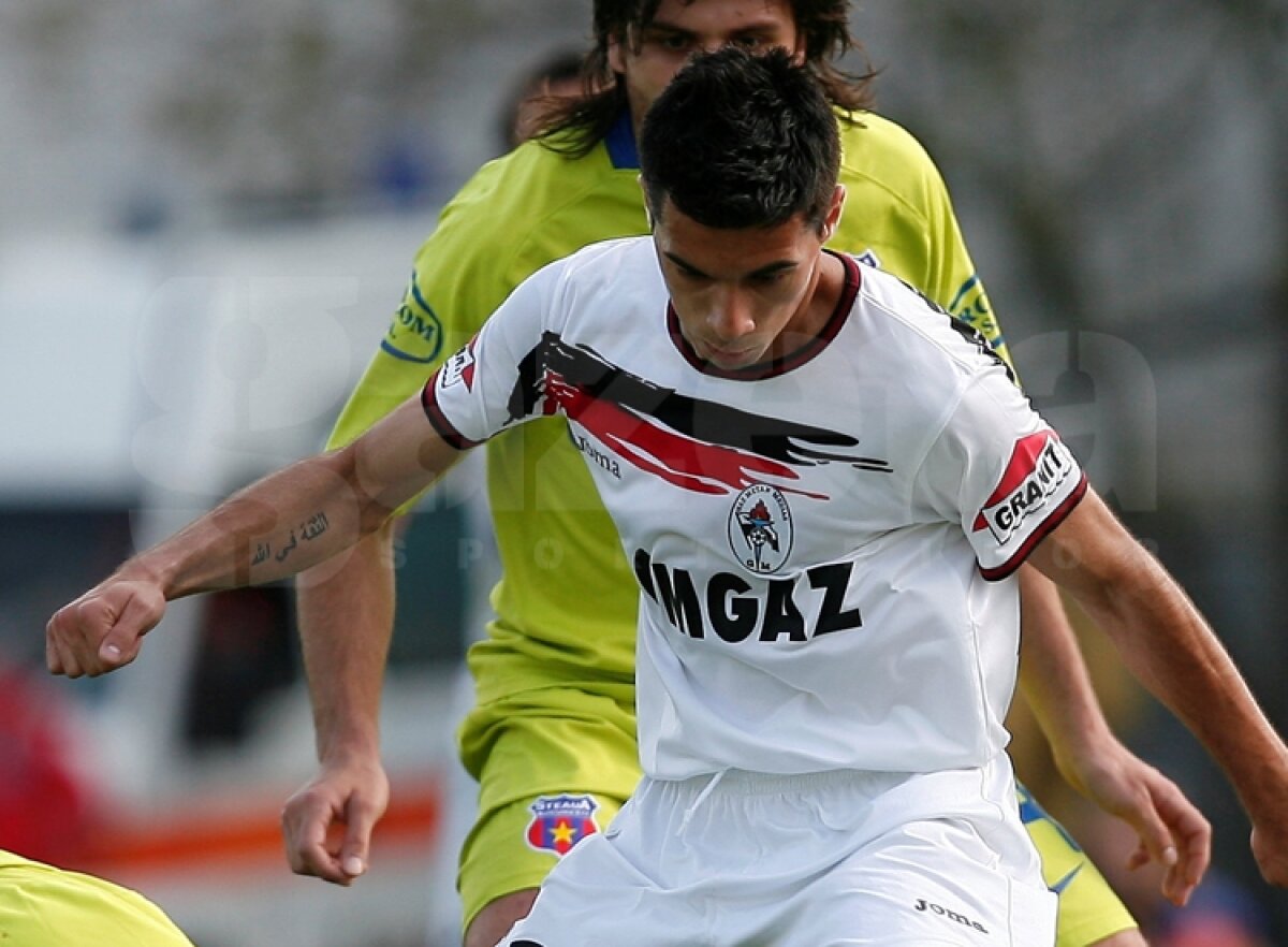 FOTO » Roş-albaştrii stau bine la tatuaje » Pîrvulescu are şi el o STEA desenată pe cot ;)