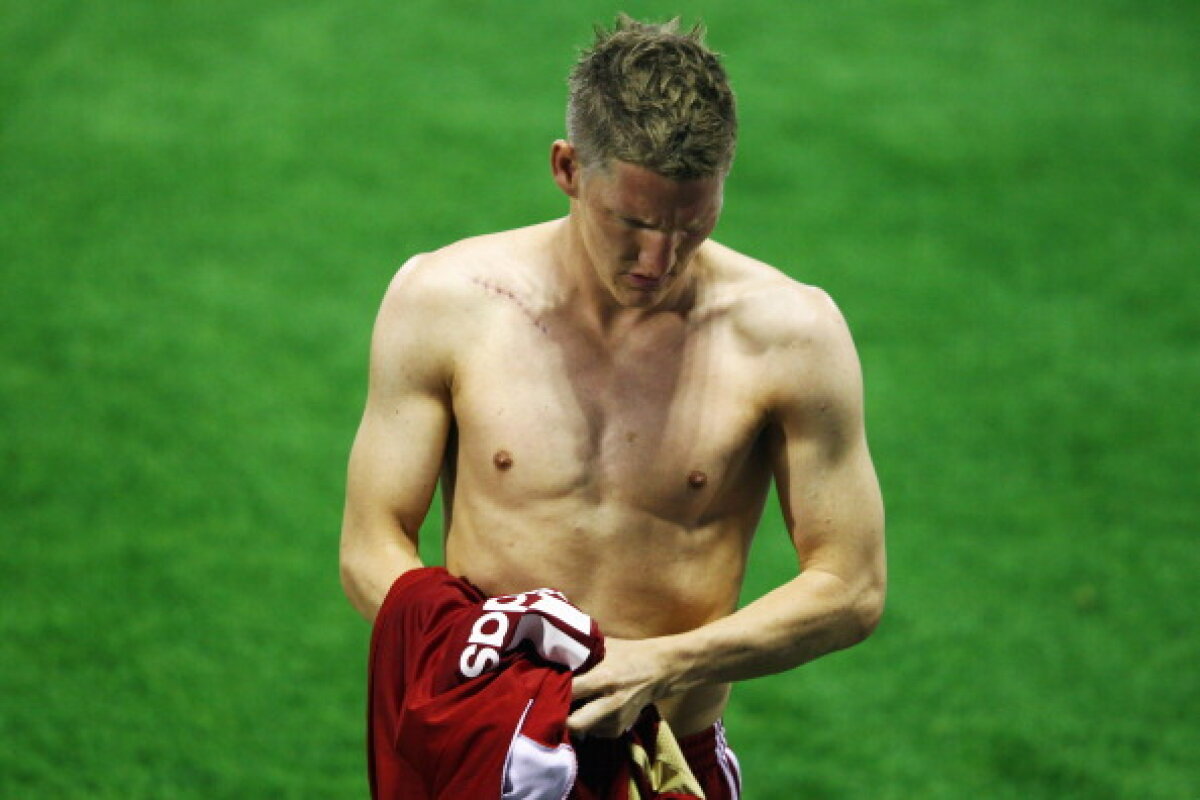 FOTO Schweinsteiger are o cicatrice de 10 centimetri pe umărul drept! :O
