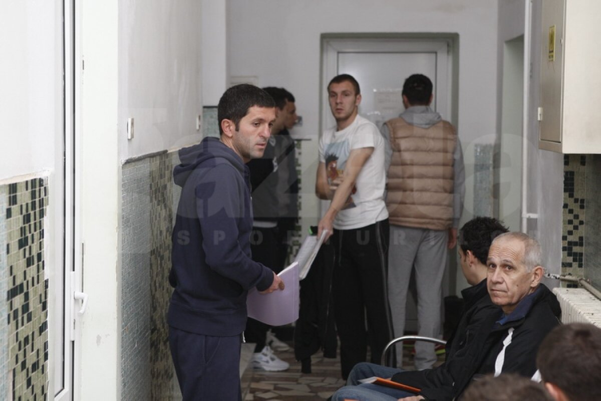 FOTO "Cîinii" s-au reunit » Strătilă declară război rivalilor: "Voi muri pe teren ca să luăm eventul"