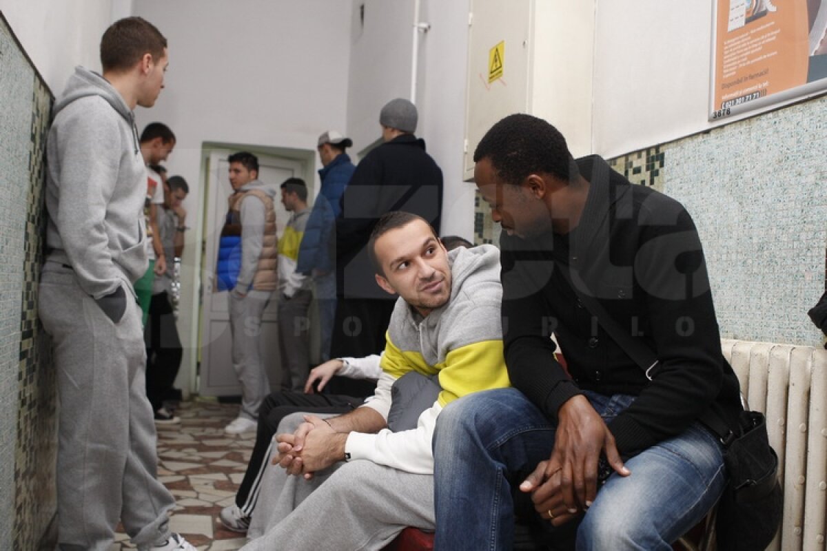 FOTO "Cîinii" s-au reunit » Strătilă declară război rivalilor: "Voi muri pe teren ca să luăm eventul"