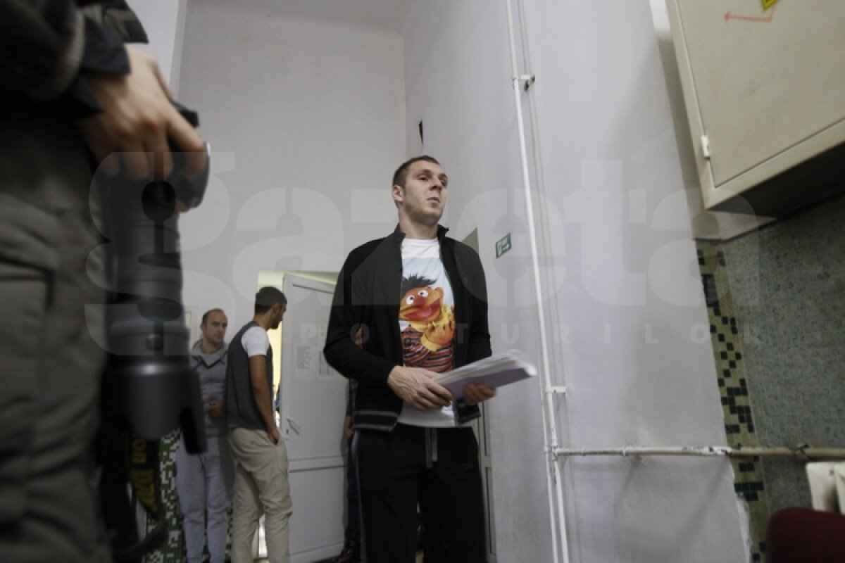 FOTO "Cîinii" s-au reunit » Strătilă declară război rivalilor: "Voi muri pe teren ca să luăm eventul"