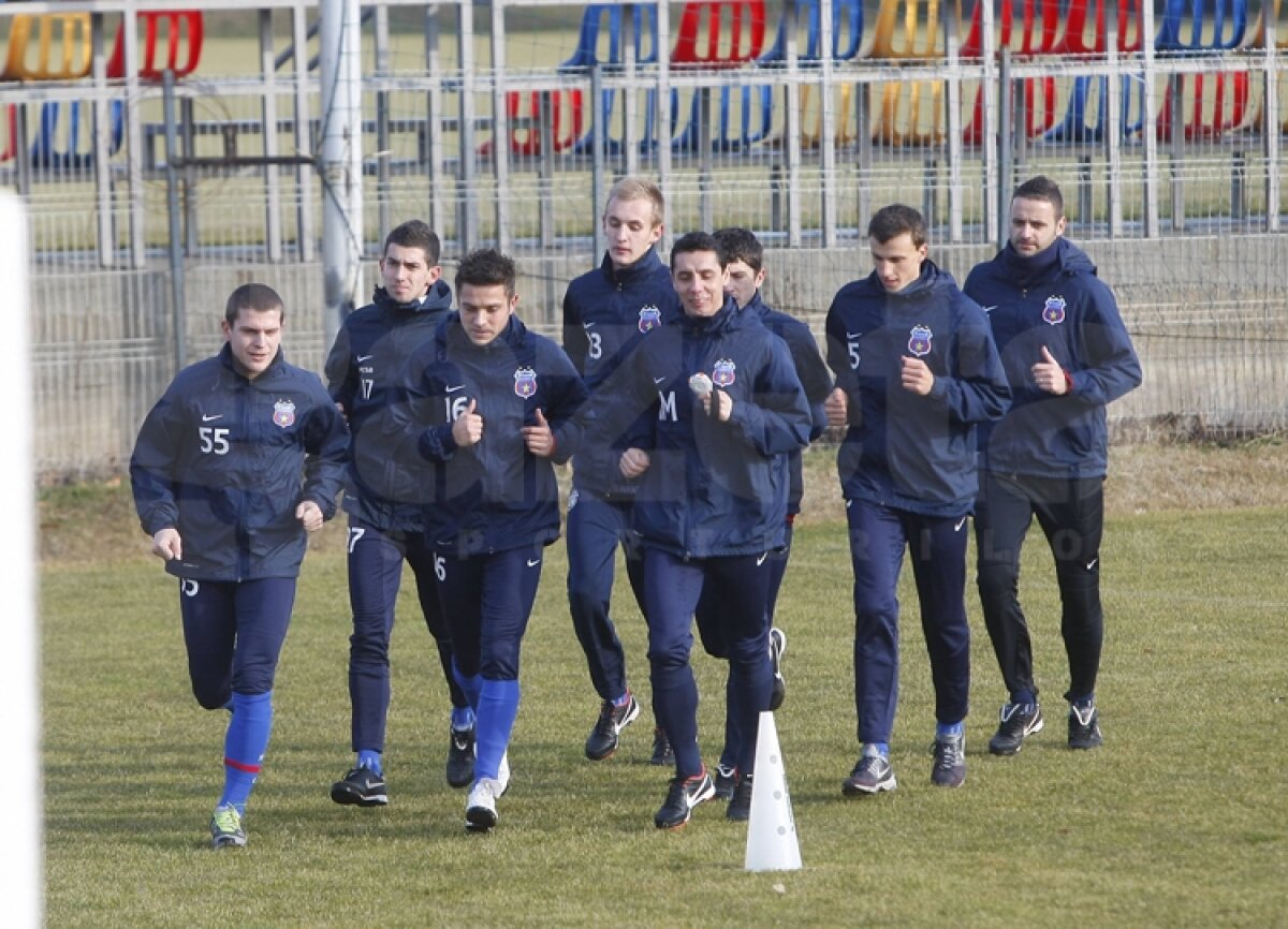 FOTO » Steaua s-a reunit la Mogoşoaia. Latovlevici şi Bicfalvi au fost şi ei la antrenament