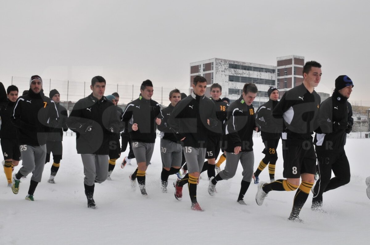 FOTO Reunire FC Braşov » Şumudică aşteaptă azi un fundaş şi un atacant
