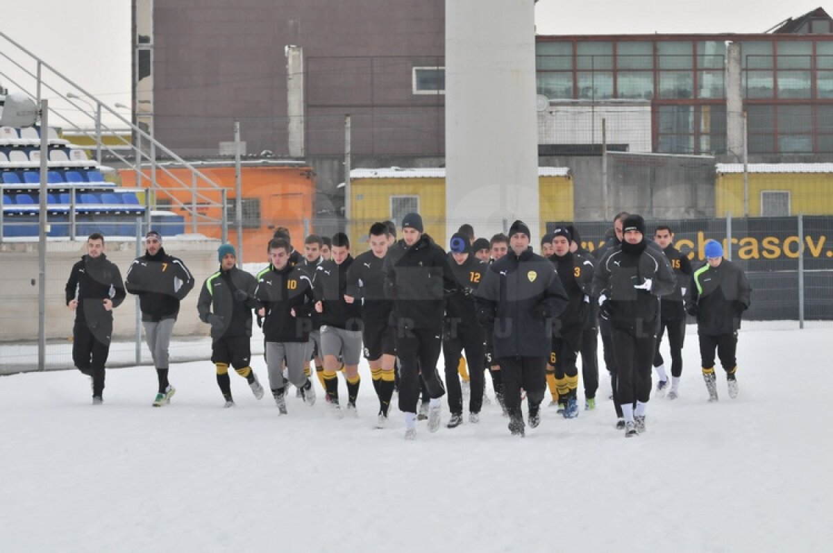 FOTO Reunire FC Braşov » Şumudică aşteaptă azi un fundaş şi un atacant