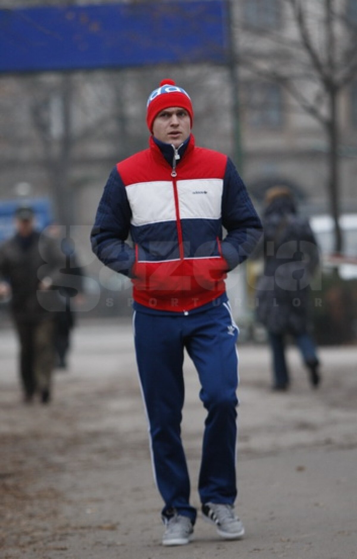 FOTO Latovlevici s-a prezentat alături de colegi la vizita medicală » Chiricheş e încrezător: "Vreau titlul!"