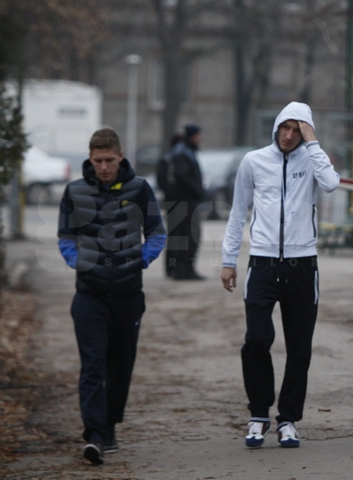 FOTO Latovlevici s-a prezentat alături de colegi la vizita medicală » Chiricheş e încrezător: "Vreau titlul!"