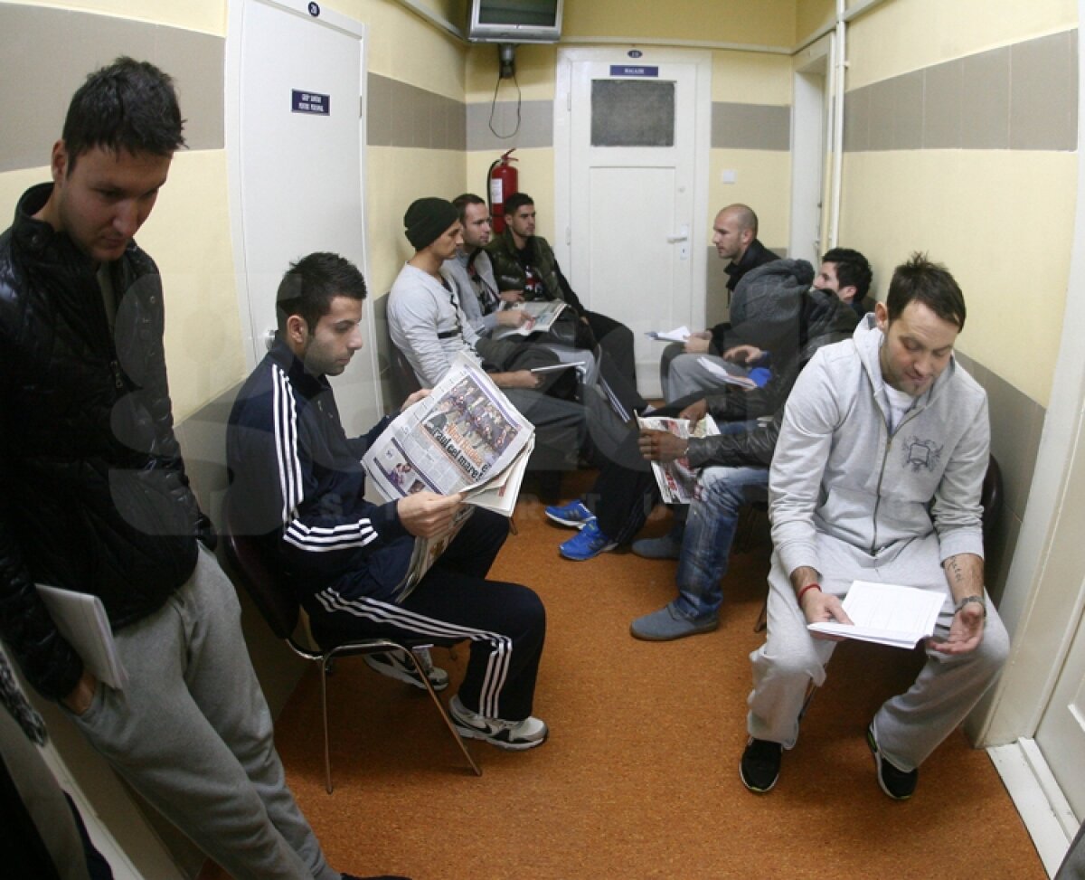 GALERIE FOTO De la vizita medicală, Marinescu îi avertizează pe steliştii mai vechi: "Machado se va impune"