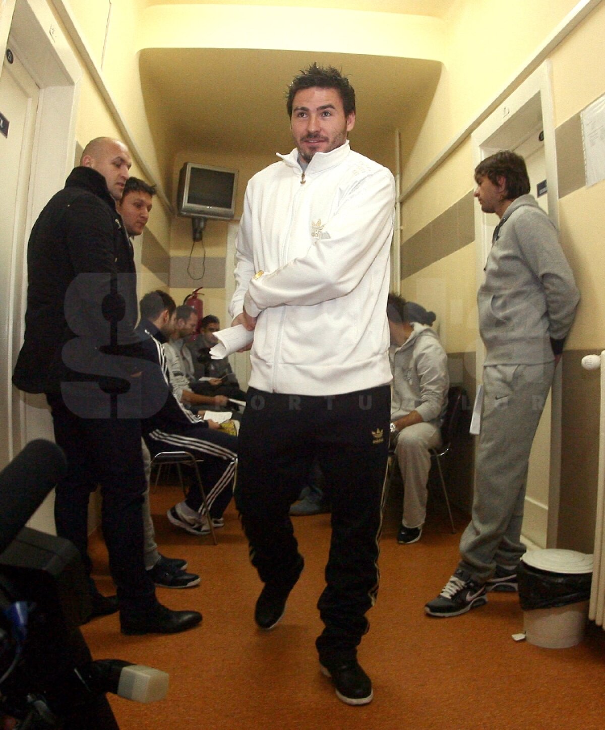 GALERIE FOTO De la vizita medicală, Marinescu îi avertizează pe steliştii mai vechi: "Machado se va impune"