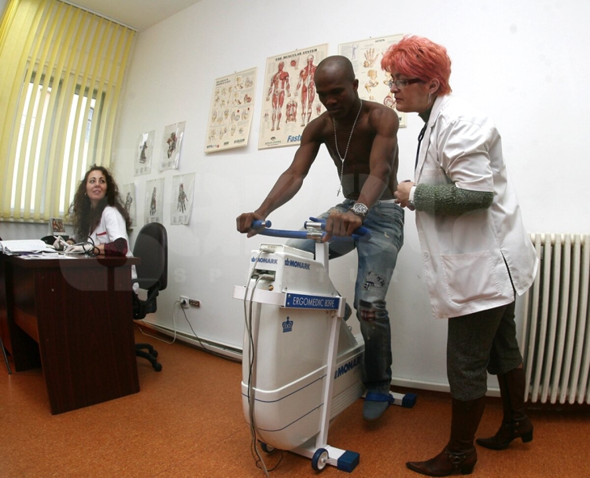 GALERIE FOTO De la vizita medicală, Marinescu îi avertizează pe steliştii mai vechi: "Machado se va impune"