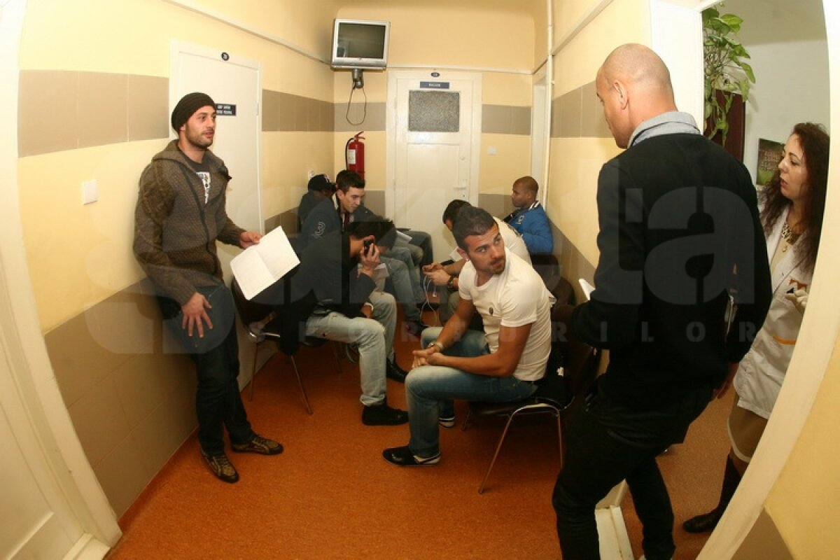 FOTO Jucătorii lui Costa s-au reunit azi » Beto: "Arbitri străini în Liga 1? Slavă Domnului!" :)