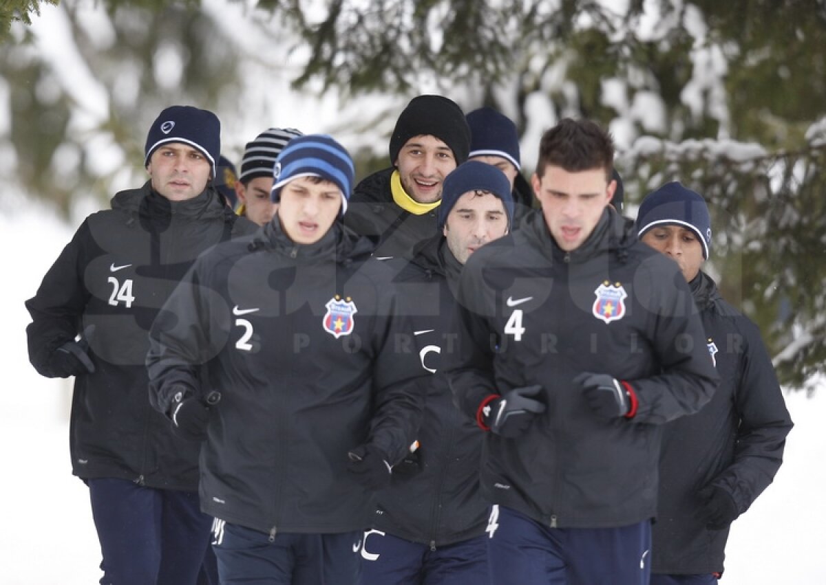 FOTO&VIDEO Steliştii înfruntă zăpada cu gîndul la Twente » "Gladiatorul" Bourceanu a fost cel mai energic ;)