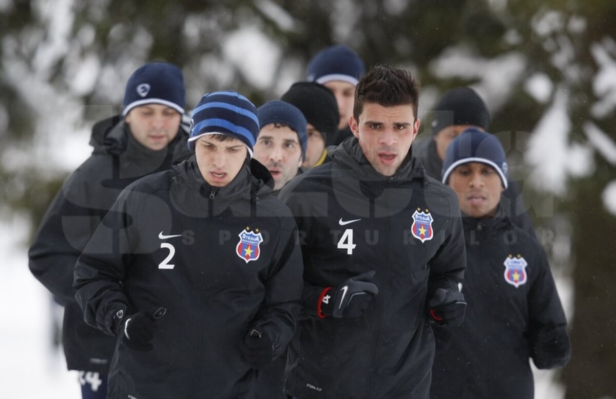 FOTO&VIDEO Steliştii înfruntă zăpada cu gîndul la Twente » "Gladiatorul" Bourceanu a fost cel mai energic ;)