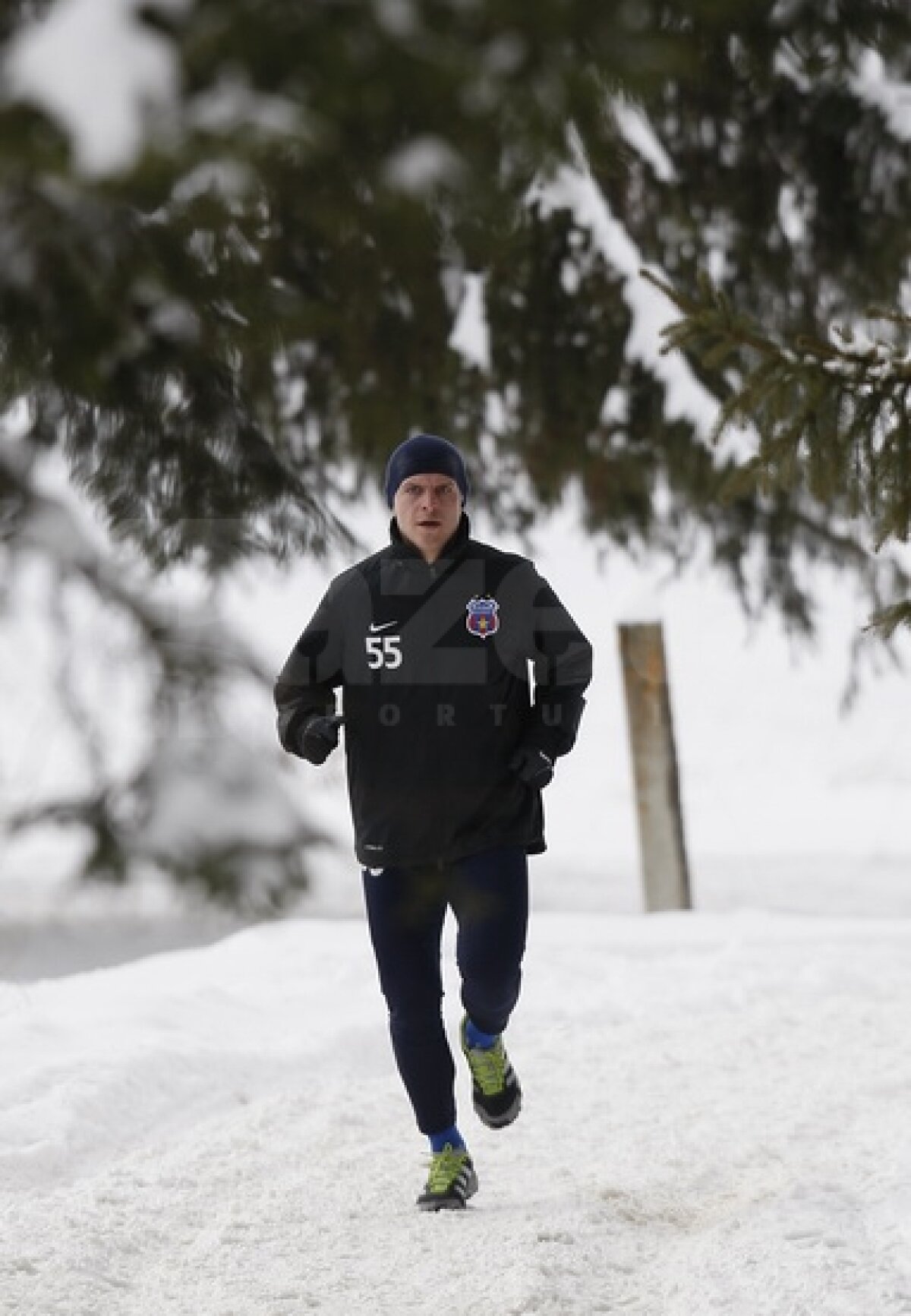 FOTO&VIDEO Steliştii înfruntă zăpada cu gîndul la Twente » "Gladiatorul" Bourceanu a fost cel mai energic ;)