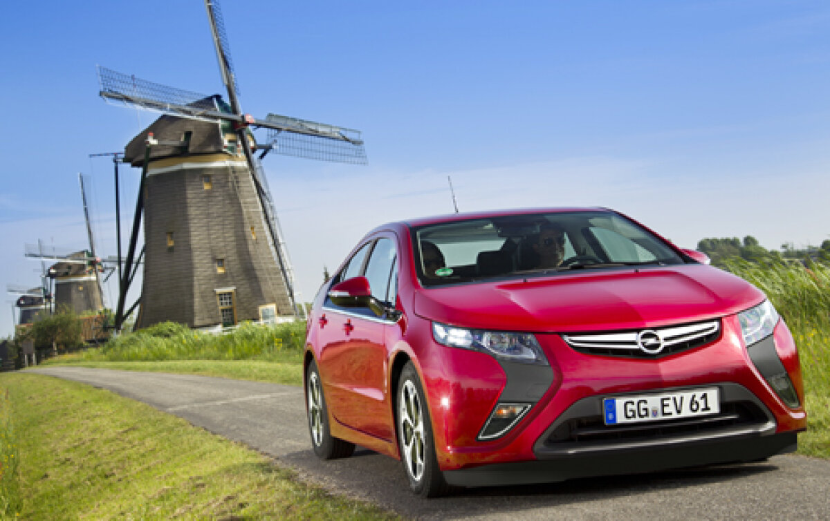 FOTO Maşina deşteaptă » Drive test cu Opel Ampera