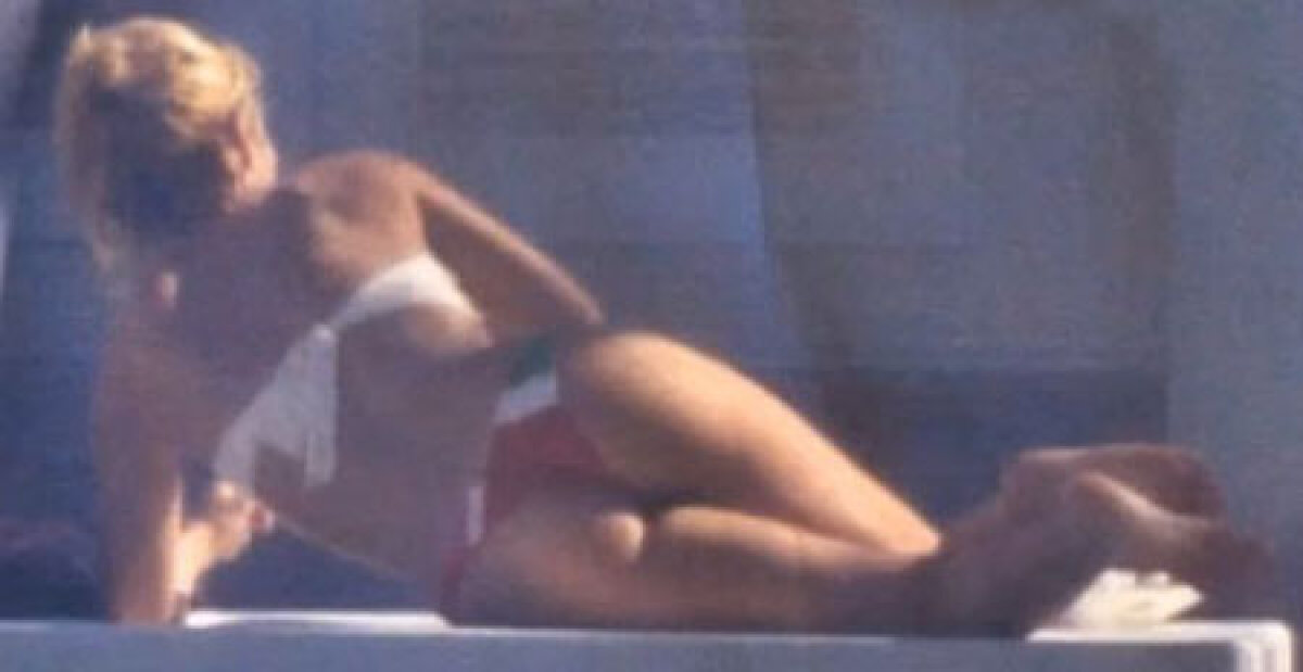 FOTO La 34 de ani, Shakira este într-o formă de zile mari. A demonstrat-o la Miami, alături de iubitul Pique