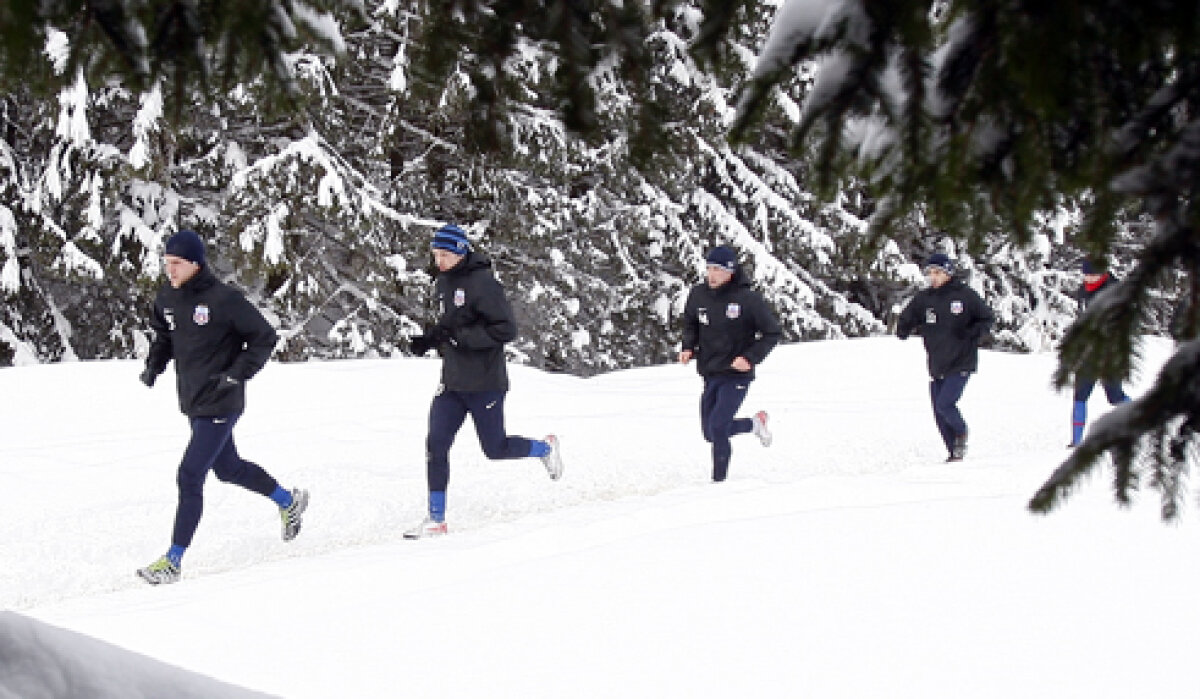 Momente din cantonamentul Stelei » Zăpadă, paznici şi glume
